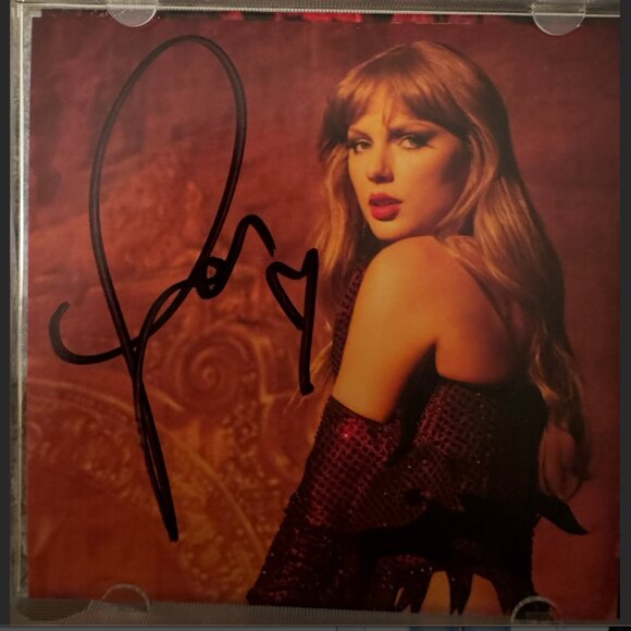 Taylor Swift - The Life of a Showgirl *SIGNED* #3 - Picture 2 of 4